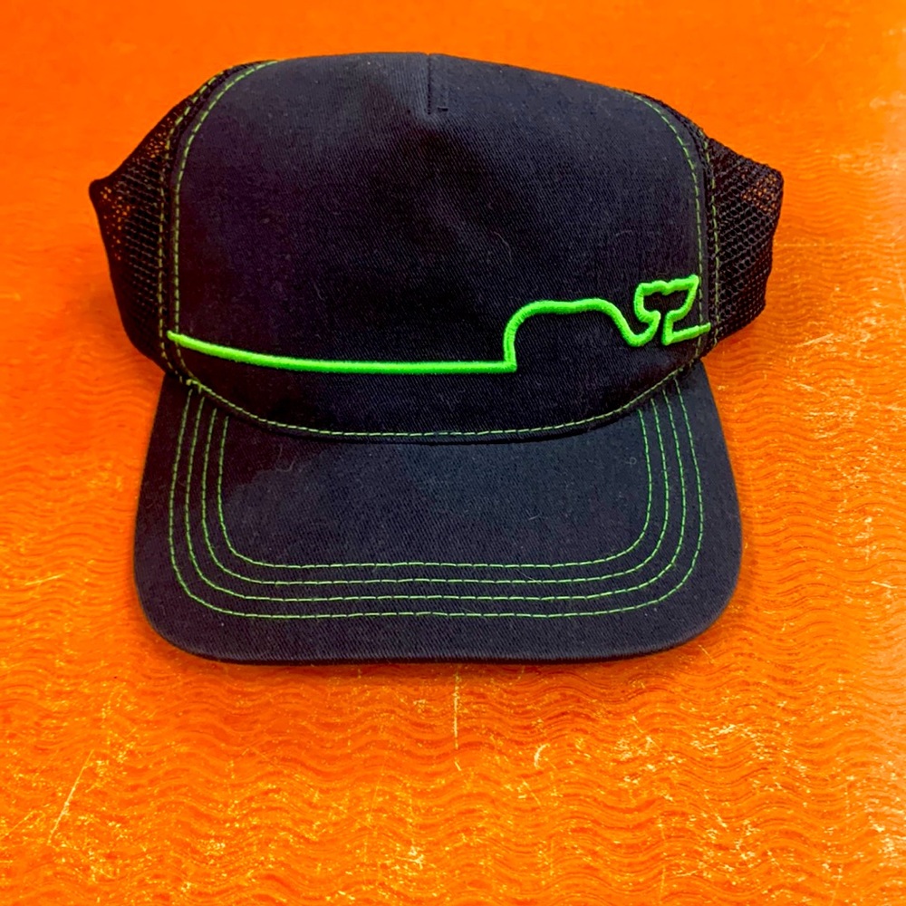 Vineyard Vines SnapBack 🧢